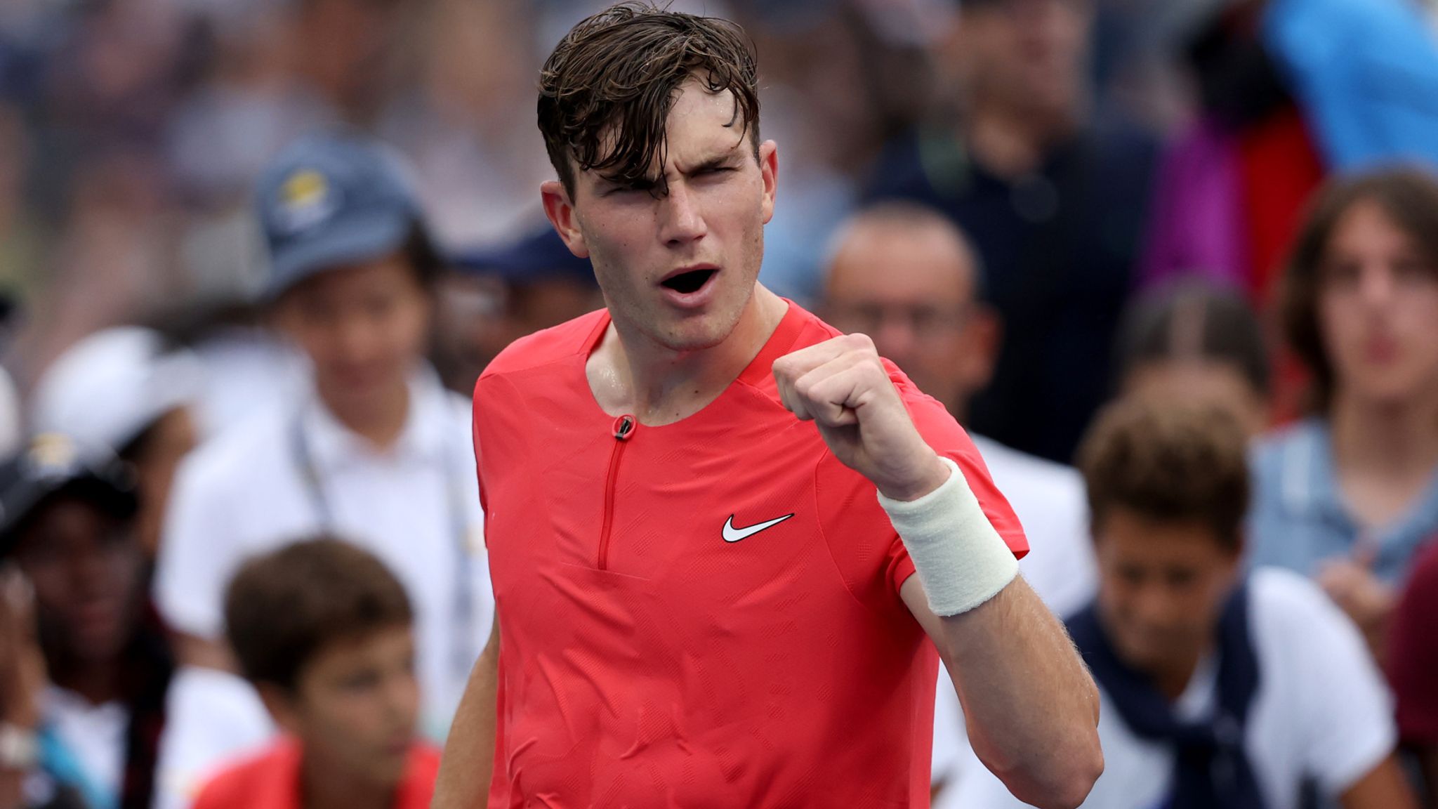 US Open Jack Draper storms into third round at Flushing Meadows with Hubert Hurkacz win Tennis News Sky Sports