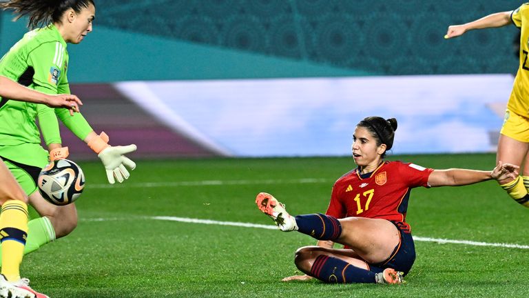 Spain&#39;s Alba Redondo sends her shot just wide of the goal