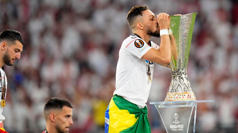 Alex Telles won the Europa League with Sevilla in May