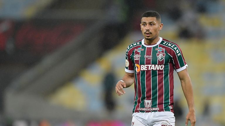 ผู้เล่น Andre ของ Fluminense ระหว่างการแข่งขันกับ Santos ที่สนามกีฬา Maracana สำหรับการแข่งขันชิงแชมป์บราซิล A 2023