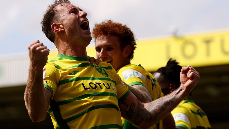 NORWICH, ENGLAND - AUGUST 20: Ashley Barnes of Norwich City celebrates after scoring the team&#39;s third goal during the Sky Bet Championship match between Norwich City and Millwall at Carrow Road on August 20, 2023 in Norwich, England. (Photo by Paul Harding/Getty Images)