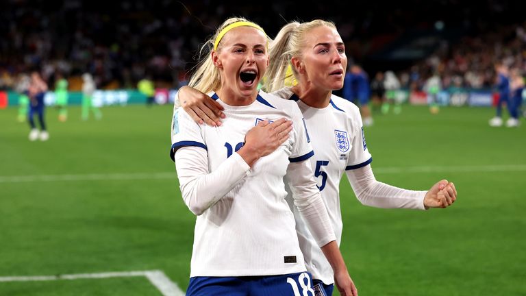 Chloe Kelly and Alex Greenwood 