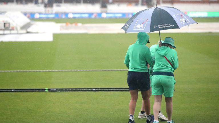 Both women's matches on the second day of The Hundred were abandoned due to rain