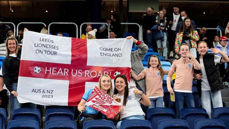 SYDNEY, AUSTRALIA - JULY 28: England fans during the Women's World Cup football match between England and Denmark at Allianz Stadium on July 28, 2023 in Sydney, Australia. (Photo by Damian Briggs/Speed Media/Icon Sportswire) (Icon Sportswire via AP Images)