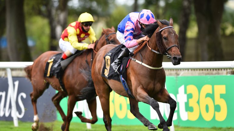 Hans Solo Berger and George Wood win the Each Way Extra At bet365 Handicap Stakes at Newmarket