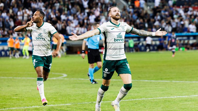 LUCERNE, SWITZERLAND - AUGUST 17: Hibernian's Martin Boyle celebrates after scoring to make it 2-2 during a UEFA Conference League Qualifier between FC Luzern and Hibernian at the Swissporarena, on August 17, 2023, in Lucerne, Switzerland. (Photo by Ross Parker / SNS Group) 