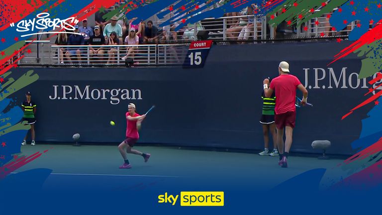 Britain&#39;s Jack Draper hit a spectacular backhand to help setup his US Open win over Radu Albot.
