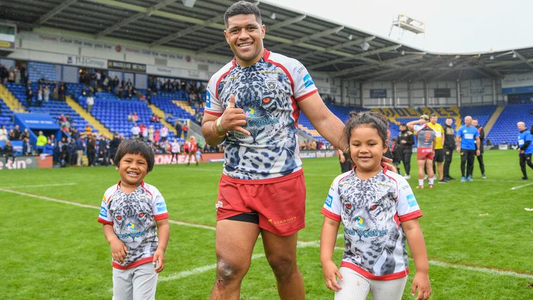 Picture by Olly Hassell/SWpix.com - 22/07/2023 - Rugby League - Betfred Challenge Cup Semi Final - Leigh Leopards v St Helens - Halliwell Jones Stadium, Warrington, England - Leigh...s John Asiata with his children