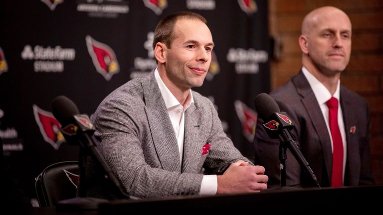 Arizona Cardinals new head coach Jonathan Gannon, left, takes questions during an NFL football press conference, Thursday, Feb. 16, 2023 at the team&#39;s training facility in Tempe, Ariz. (AP Photo/Alberto Mariani)