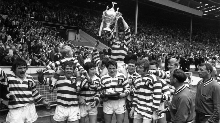 15th May 1971: Leigh win the Rugby League Challenge Cup after beating Leeds in the final at Wembley, London. (Photo by Peter King/Fox Photos/Getty Images)