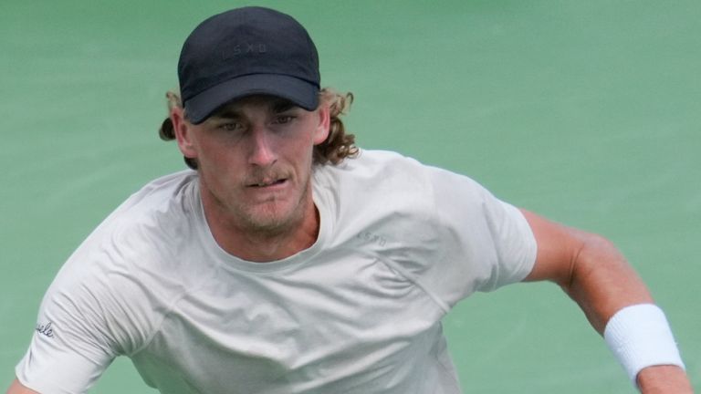 August 18, 2023: Max Purcell (AUS) loses to Carlos Alcaraz (ESP), 4-6, 6-3, 6-4 at the Western & Southern Open being played at Lindner Family Tennis Center in Mason, Ohio, {USA} ....Leslie Billman/Tennisclix/Cal Sport Media (Credit Image: .. Leslie Billman/Cal Sport Media) (Cal Sport Media via AP Images)
