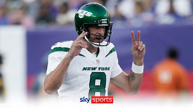 Aaron Rodgers makes New York Jets debut