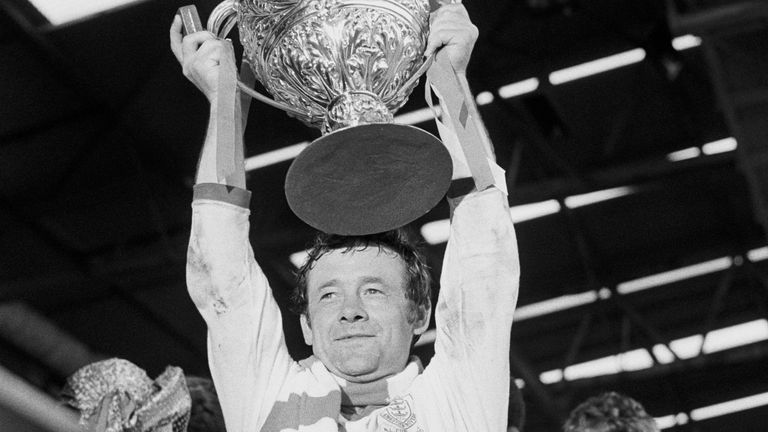 Rugby League - Challenge Cup - Final - Hull Kingston Rovers v Hull - Wembley Stadium
Hull Kingston Rovers captain Roger Millward lifts the Challenge Cup after his team's 10-5 victory