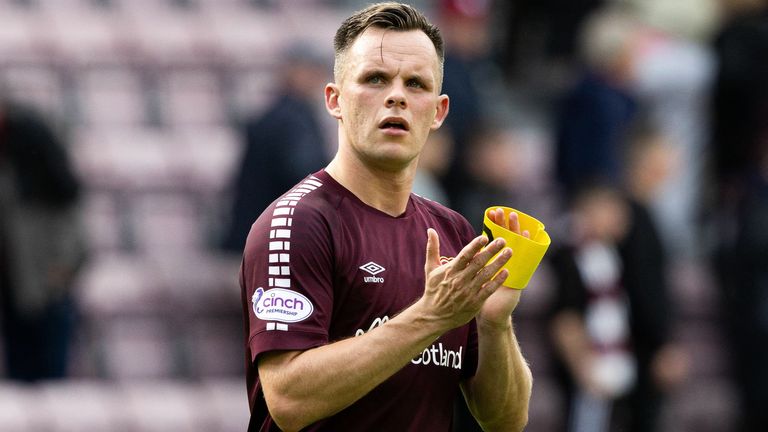 EDINBURGH, SCOTLAND - AUGUST 13: Hearts&#39; Lawrence Shankland applauds fans at full time during a cinch Premiership match between Heart of Midlothian and Kilmarnock at Tynecastle Stadium, on August 13, 2023, in Edinburgh, Scotland. (Photo by Mark Scates / SNS Group)