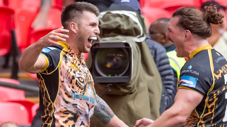 Picture by Allan McKenzie/SWpix.com - 12/08/2023 - Rugby League - Betfred Challenge Cup Final - Hull KR v Leigh Leopards - Wembley Stadium, London, England - Leigh's Tom Briscoe celebrates his try against Hull KR.