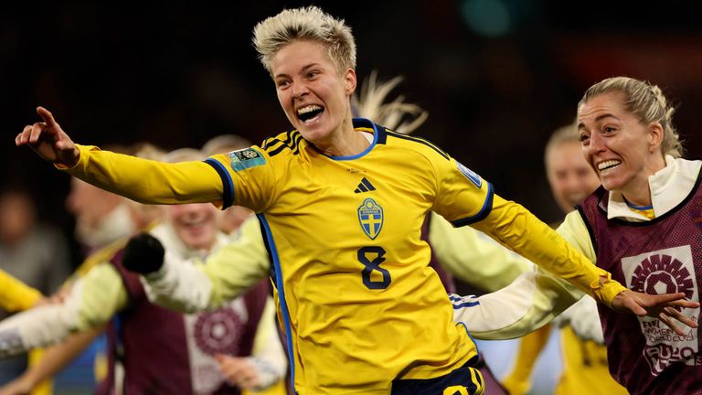 Lina Hurtig celebrates her winning penalty against USA