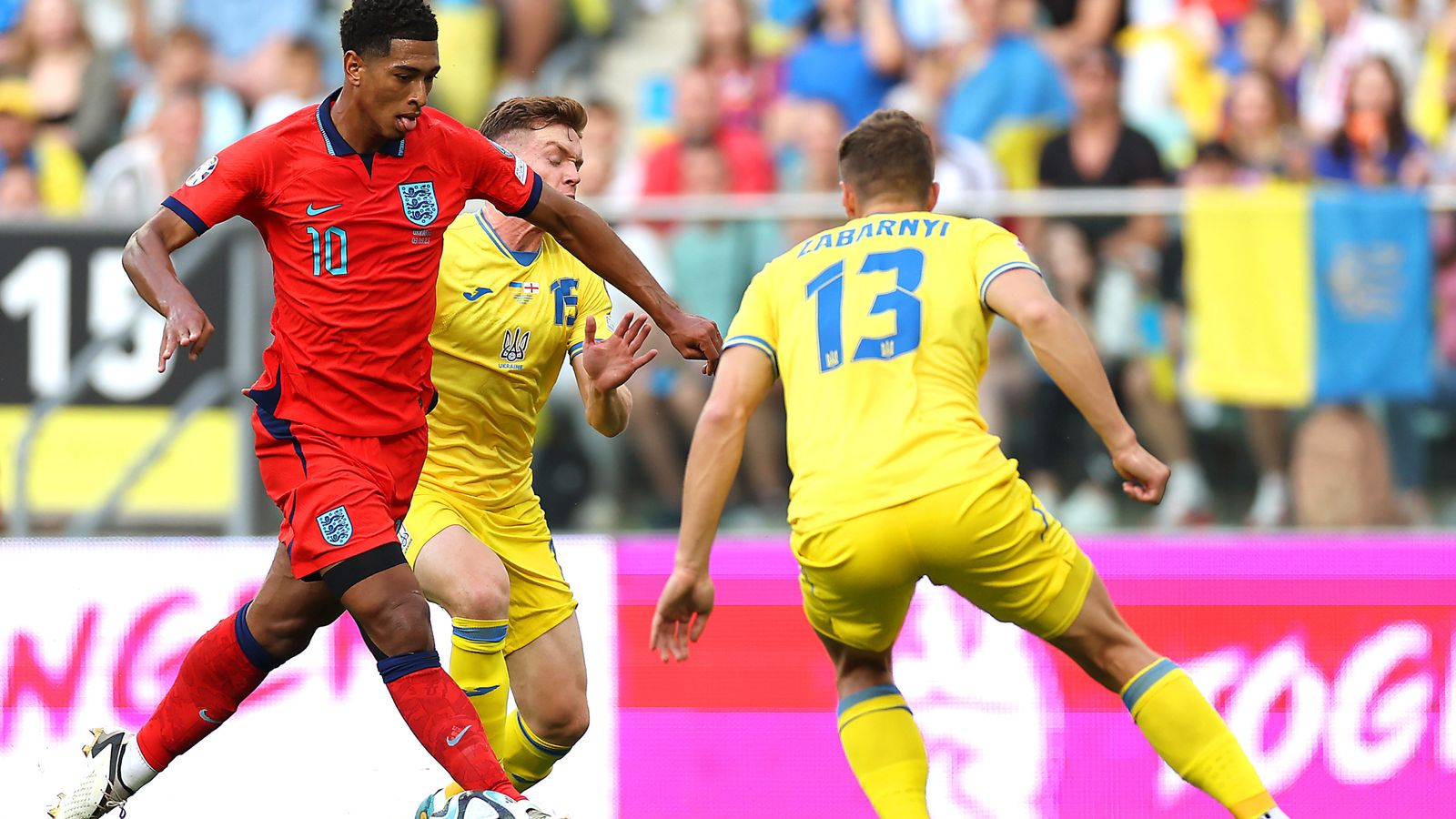 Ukraine 1 - 1 England - Match Report & Highlights