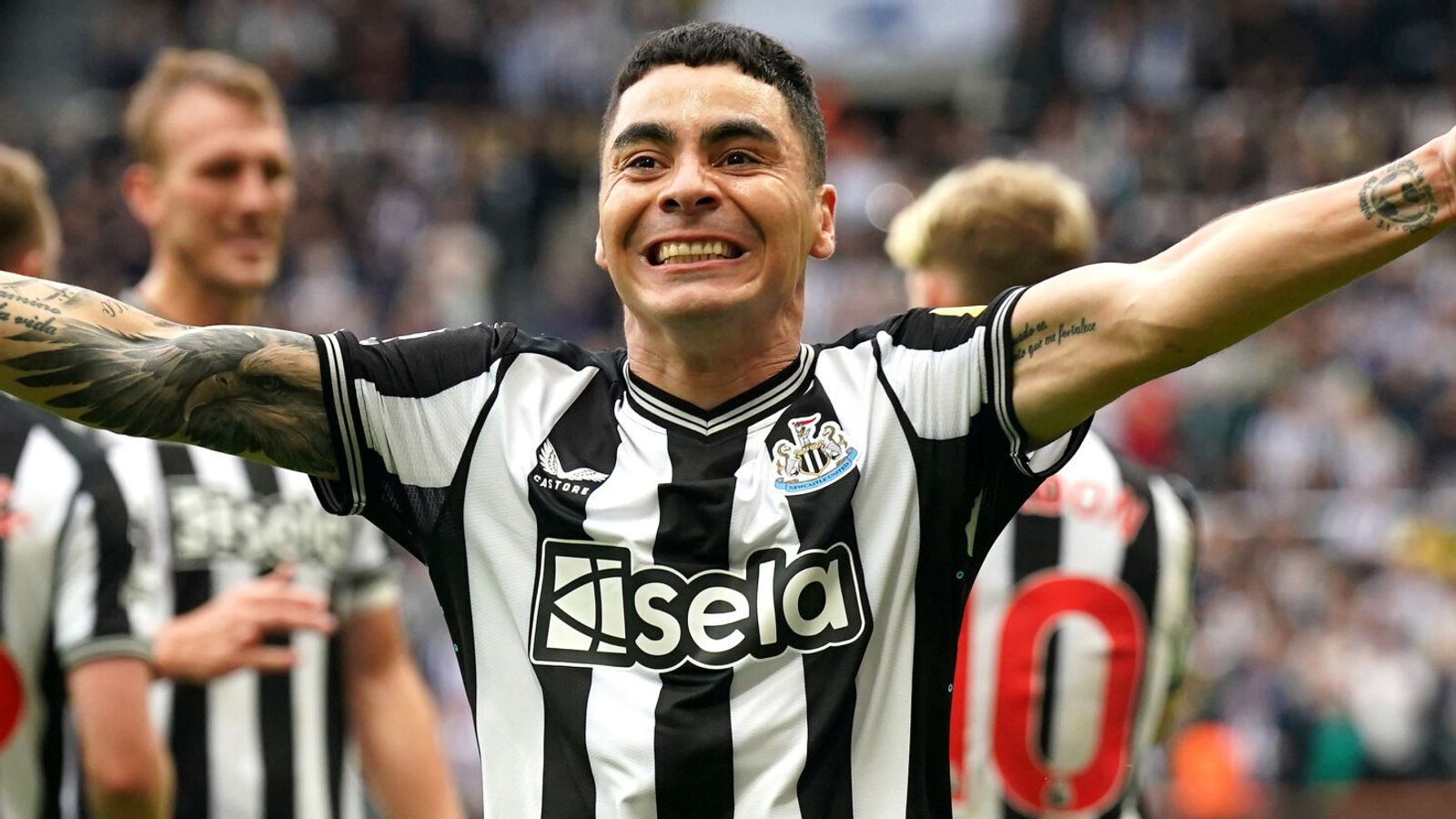Newcastle 2-0 Burnley: Miguel Almiron, Alexander Isak strike in Magpies'  third consecutive Premier League win | Football News | Sky Sports