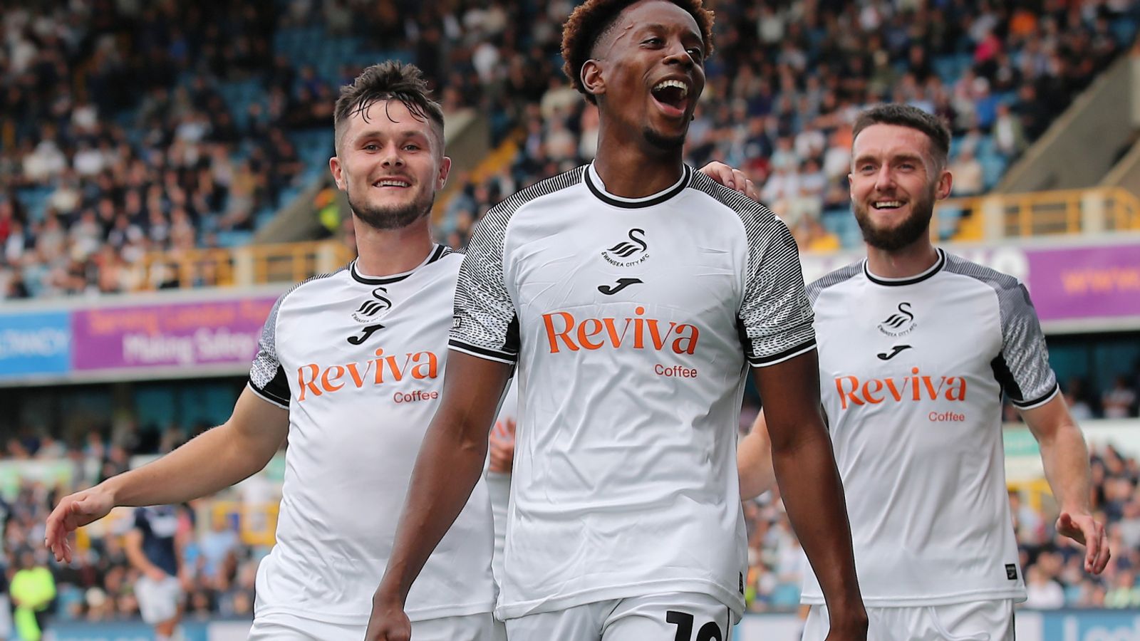 MillwallTube on X: MILLWALL 0-3 SWANSEA CITY - MY POST MATCH THOUGHTS   via @ Go give it a watch🦁 A like or a  retweet will be much appreciated 👍#millwall #swanseacity   /