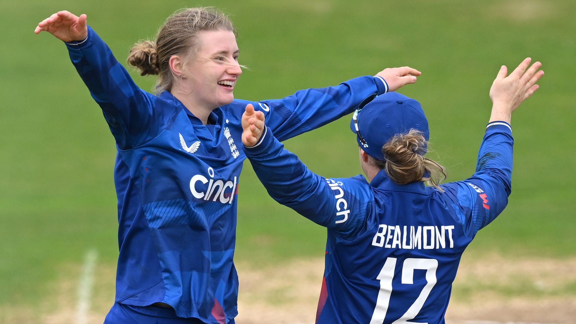 Rain frustrates England's push for series win as second ODI abandoned