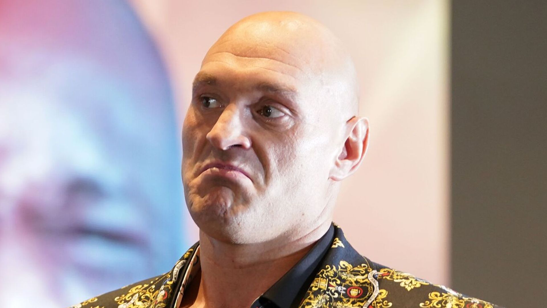 Fury-Usyk 'won’t be hard to make,' says Arum | 'Could be December'