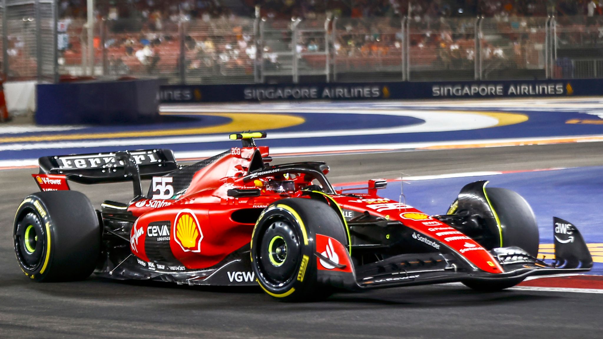 Sainz larga na pole do GP da Singapura e Verstappen fica fora do