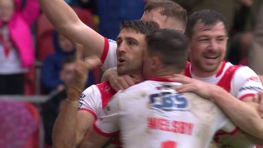 Makinson retakes the lead for Saints