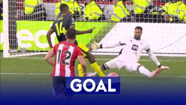 'It's EIGHT!' - Isak adds to Sheffield United's misery