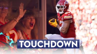 Taylor Swift celebrates as Mahomes finds Kelce in endzone!