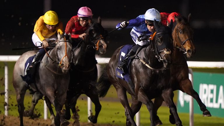 Get It landed a £100k prize at Wolverhampton, winning in the Racing League for Scotland