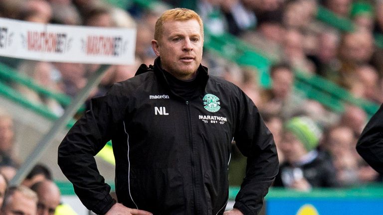 Neil Lennon sebelumnya bertanggung jawab di Hibs selama dua setengah tahun