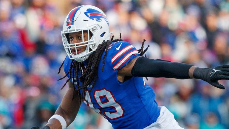 Linebacker Tremaine Edmunds signed with the Bears in free agency