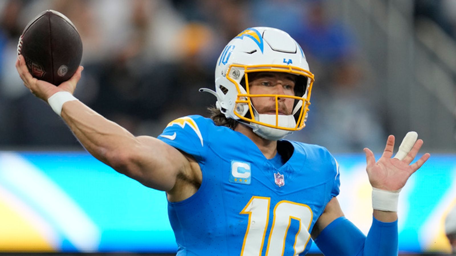 Chicago Bears 13-30 Los Angeles Chargers: Justin Herbert Throws For ...