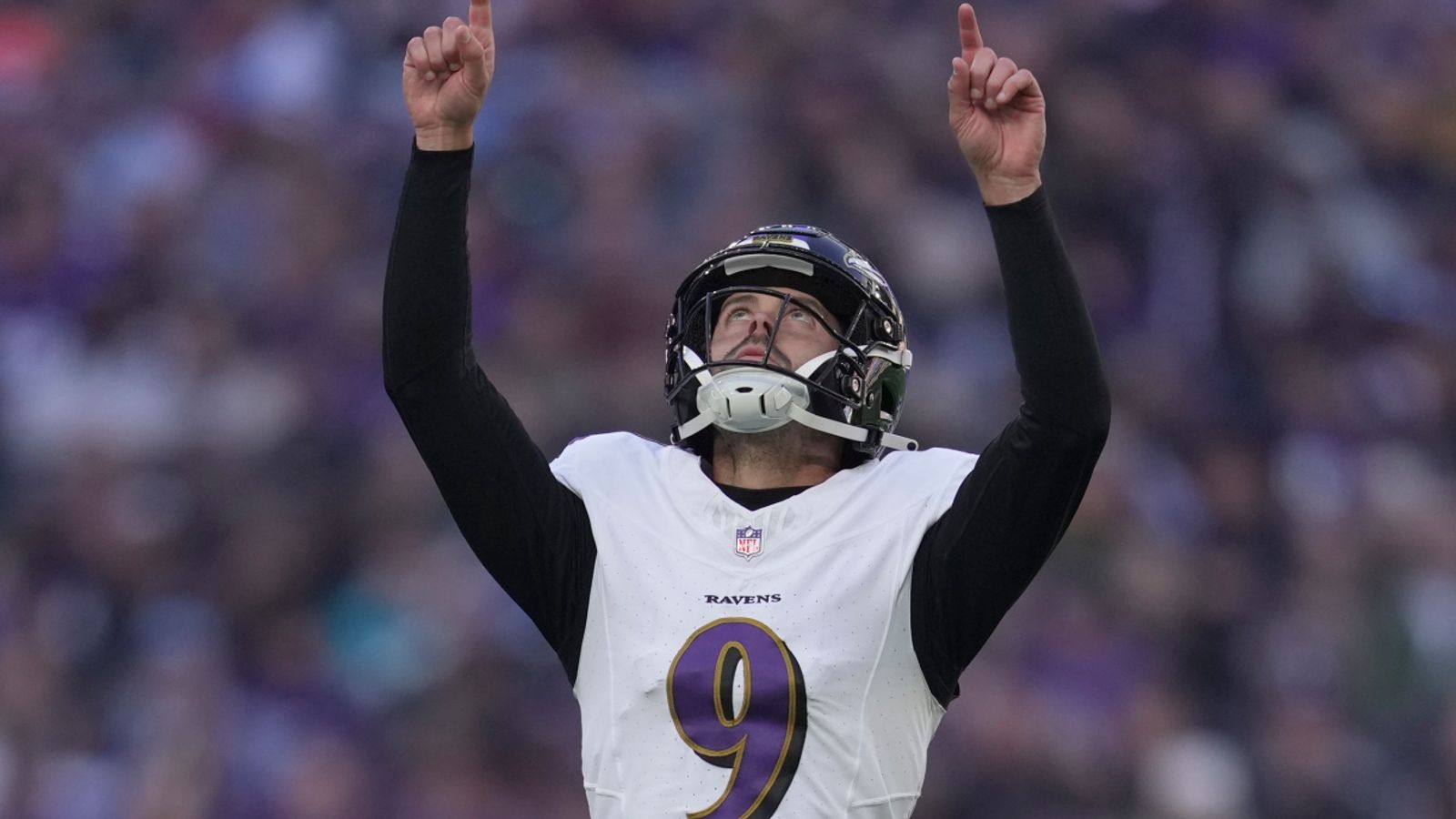 Baltimore Ravens 2416 Tennessee Titans Justin Tucker kicks six field