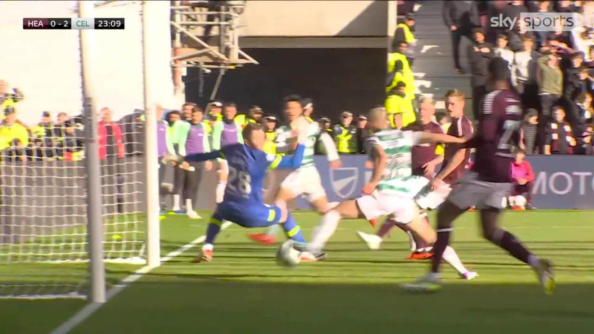 Maeda adds a second for Celtic from close range