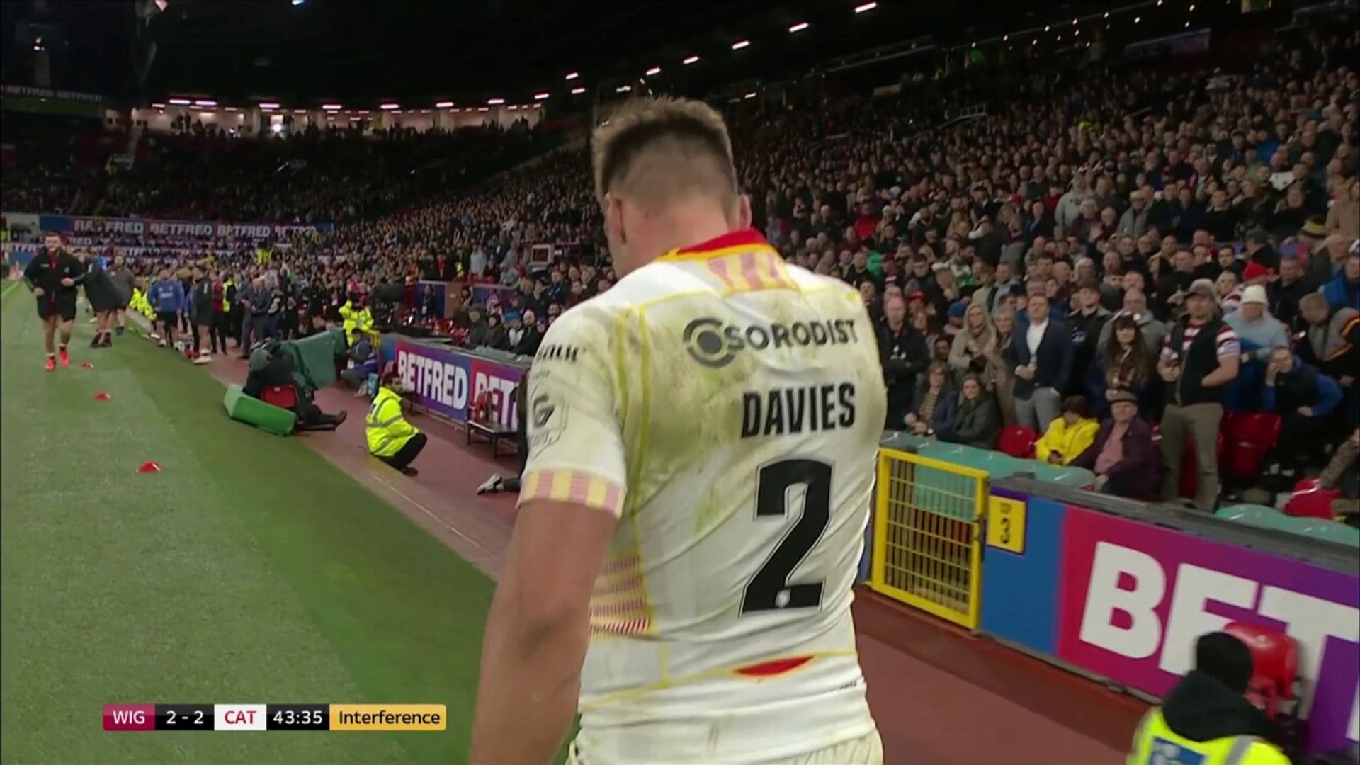 Davies sin-binned for pulling back Marshall