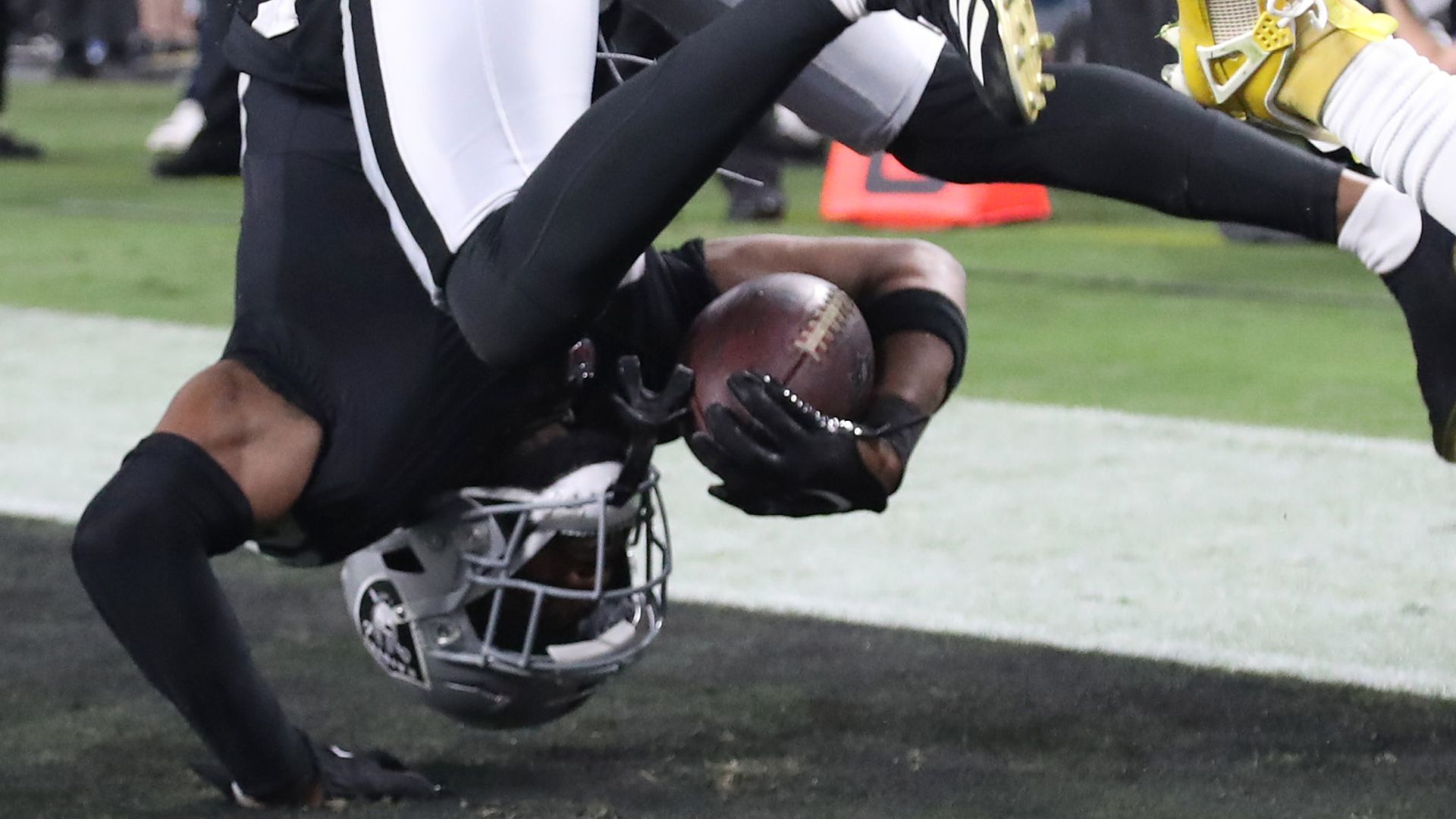 Raiders intercept Love three times in win over Packers