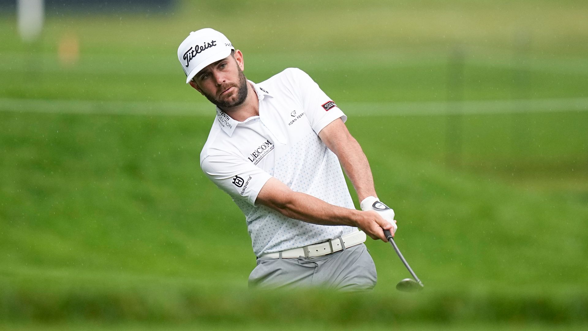 Tarren back in contention for Las Vegas win after third-round 62
