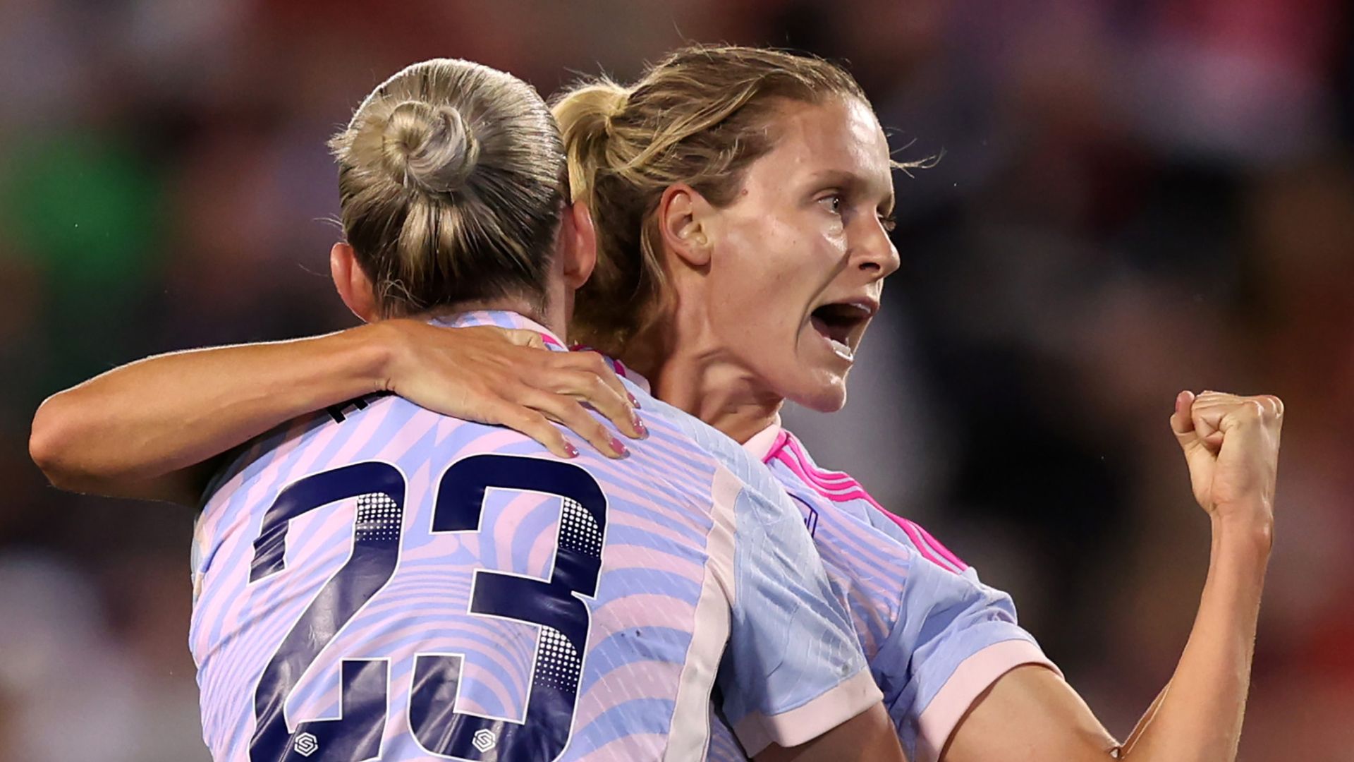 Lacasse stunner rescues dramatic draw for Arsenal at Man Utd