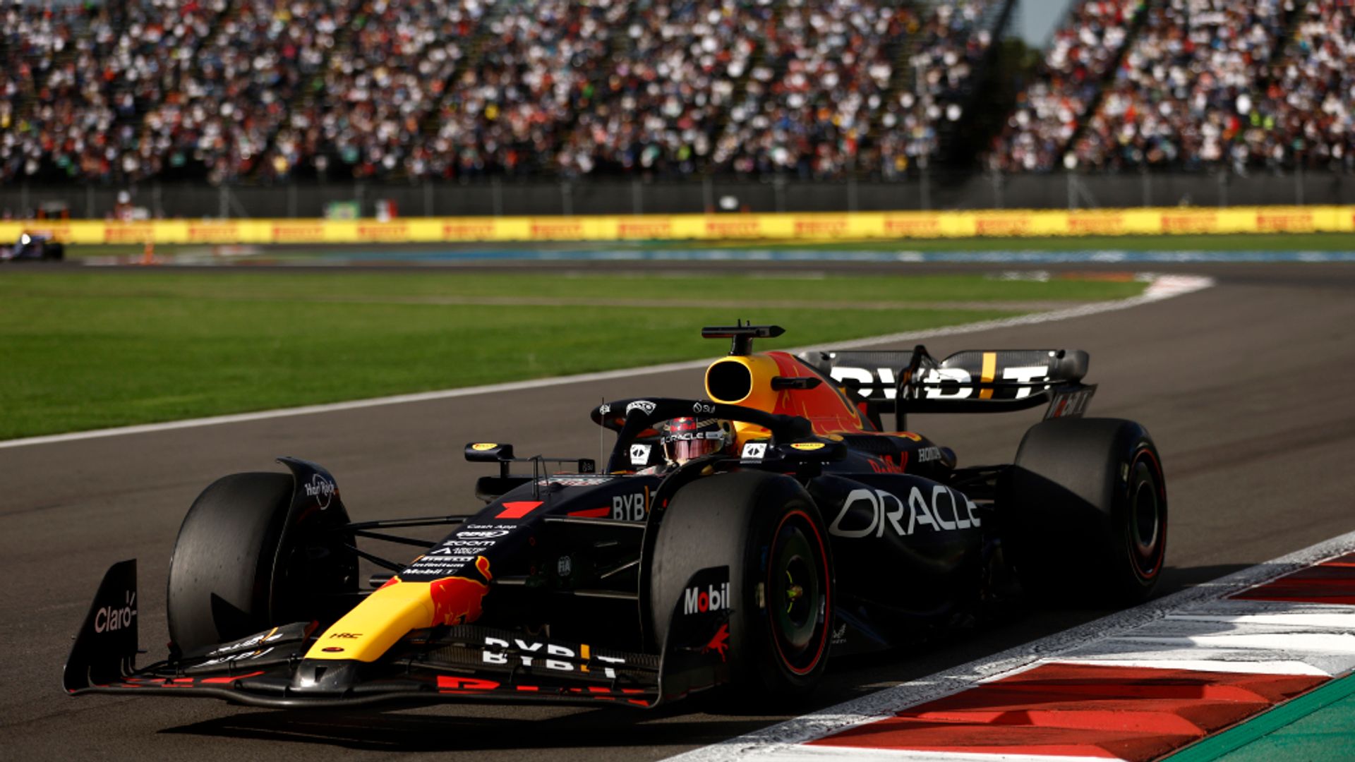 Verstappen seals Mexico practice double as Norris leads chasing pack