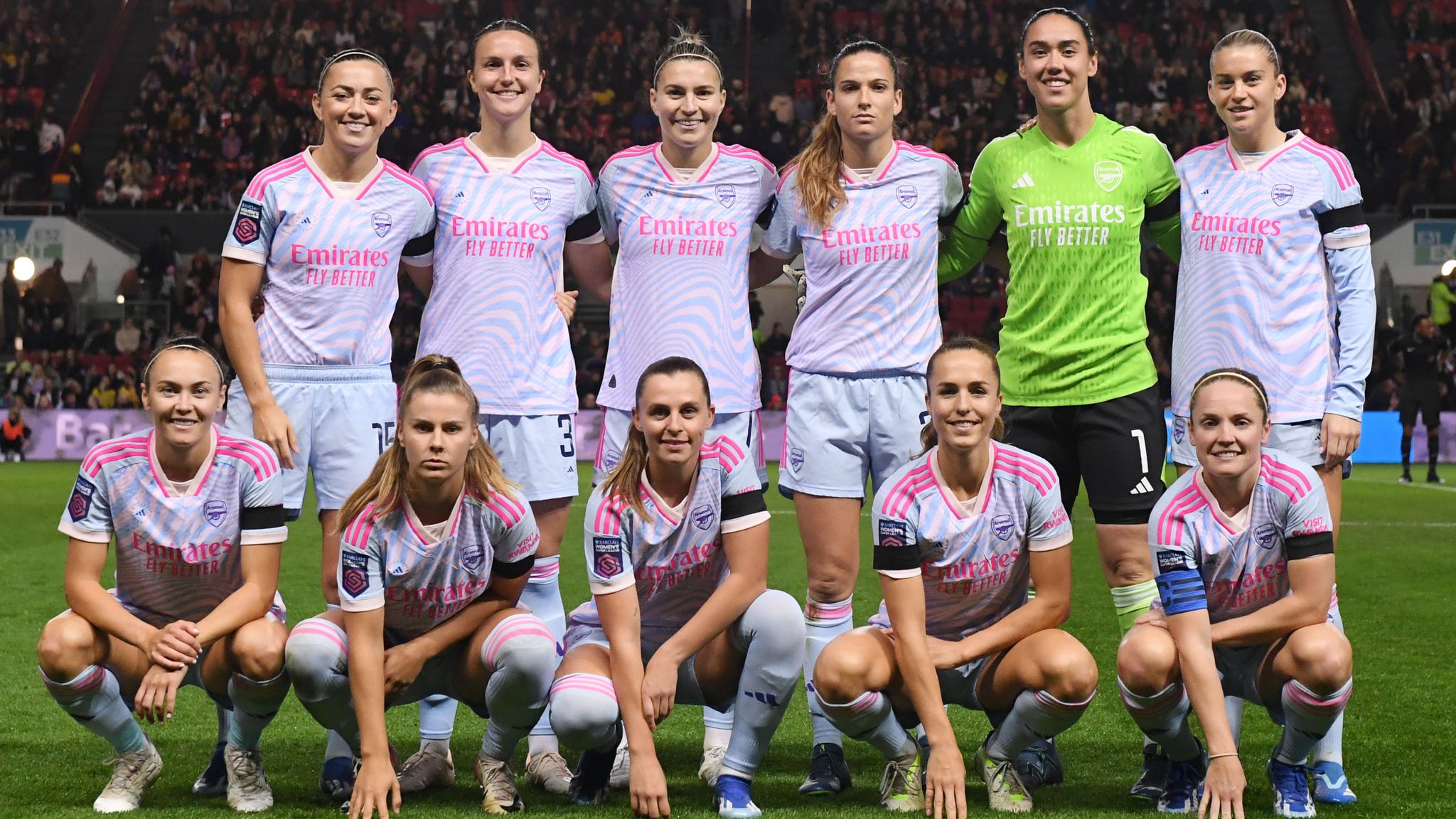 Arsenal Women acknowledge lack of diversity in team photo