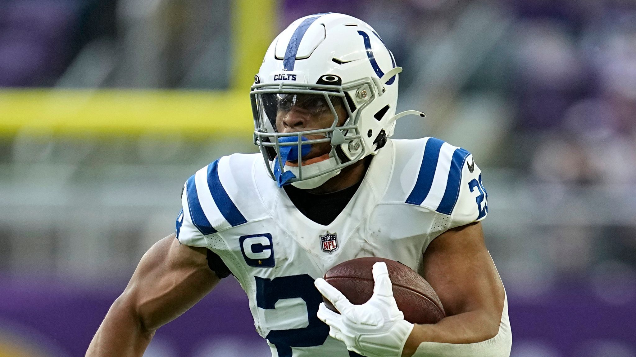Jonathan Taylor committed to Indianapolis Colts for now following