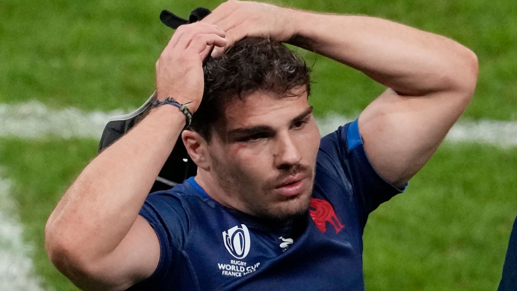 Antoine Dupont: France captain criticises referee after Rugby World Cup loss to South Africa | Rugby Union News | Sky Sports