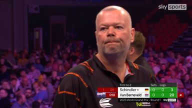 'It was so far off target it helped!' - 15 missed darts before Barney's finish