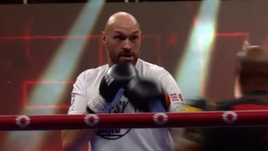 Fury works out ahead of Ngannou clash