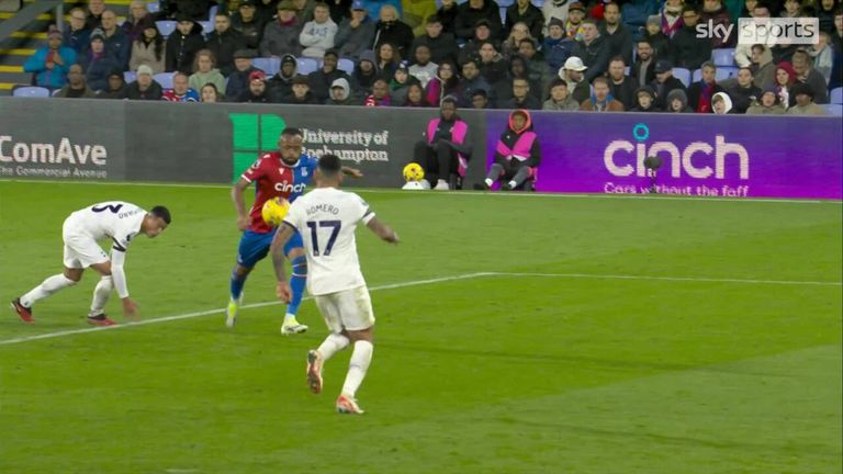Ayew scores brilliant half-volley to pull one back for Palace
