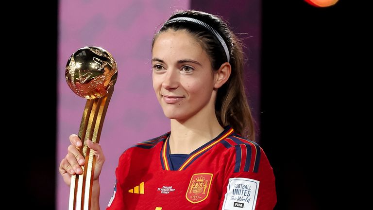 SYDNEY, AUSTRALIA - AUGUST 20: Aitana Bonmat.. of Spain wins player of the tournament during the Women&#39;s World Cup Final football match between the Spian and England at Stadium Australia on August 20, 2023 in Sydney, Australia. (Photo by Damian Briggs/Speed Media/Icon Sportswire) (Icon Sportswire via AP Images)