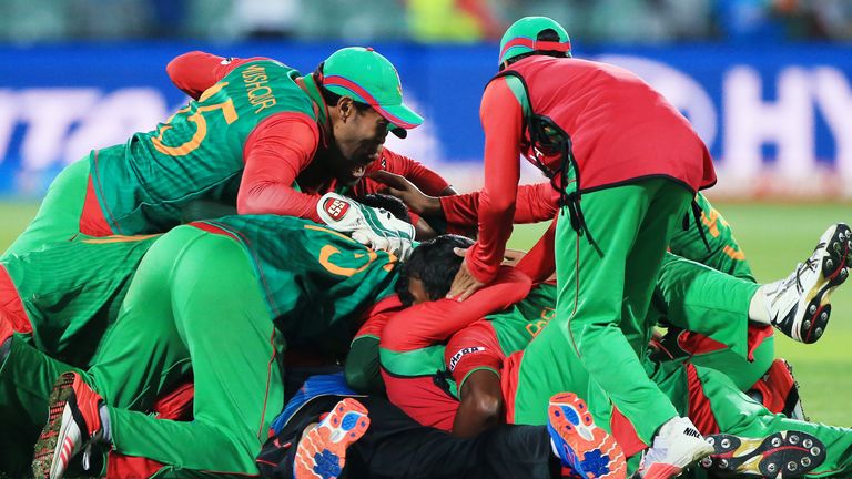 Bangladesh celebrate beating England in 2015 World Cup (Associated Press)