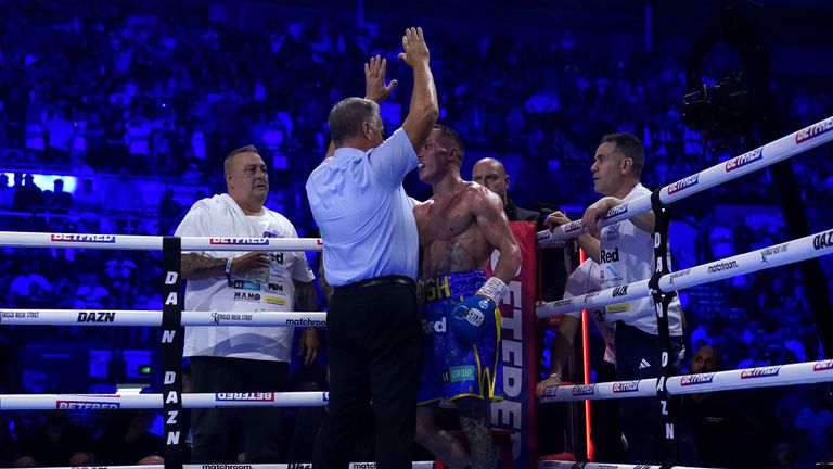 Fabio Wardley and Barry Jones discuss if the referee prematurely stopped Josh Warrington in his world title clash with fellow Brit Leigh Wood. You can listen to the latest episode of the Toe2Toe podcast now.
