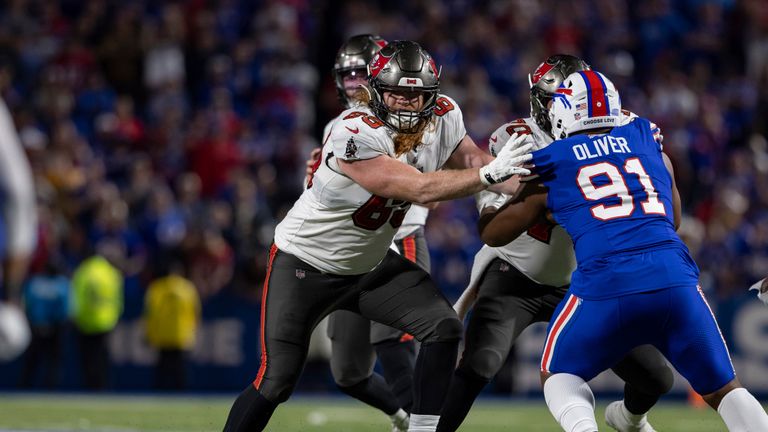 Highlights of the Buffalo Bills against the Tampa Bay Buccaneers from
Week 8 of the NFL season.